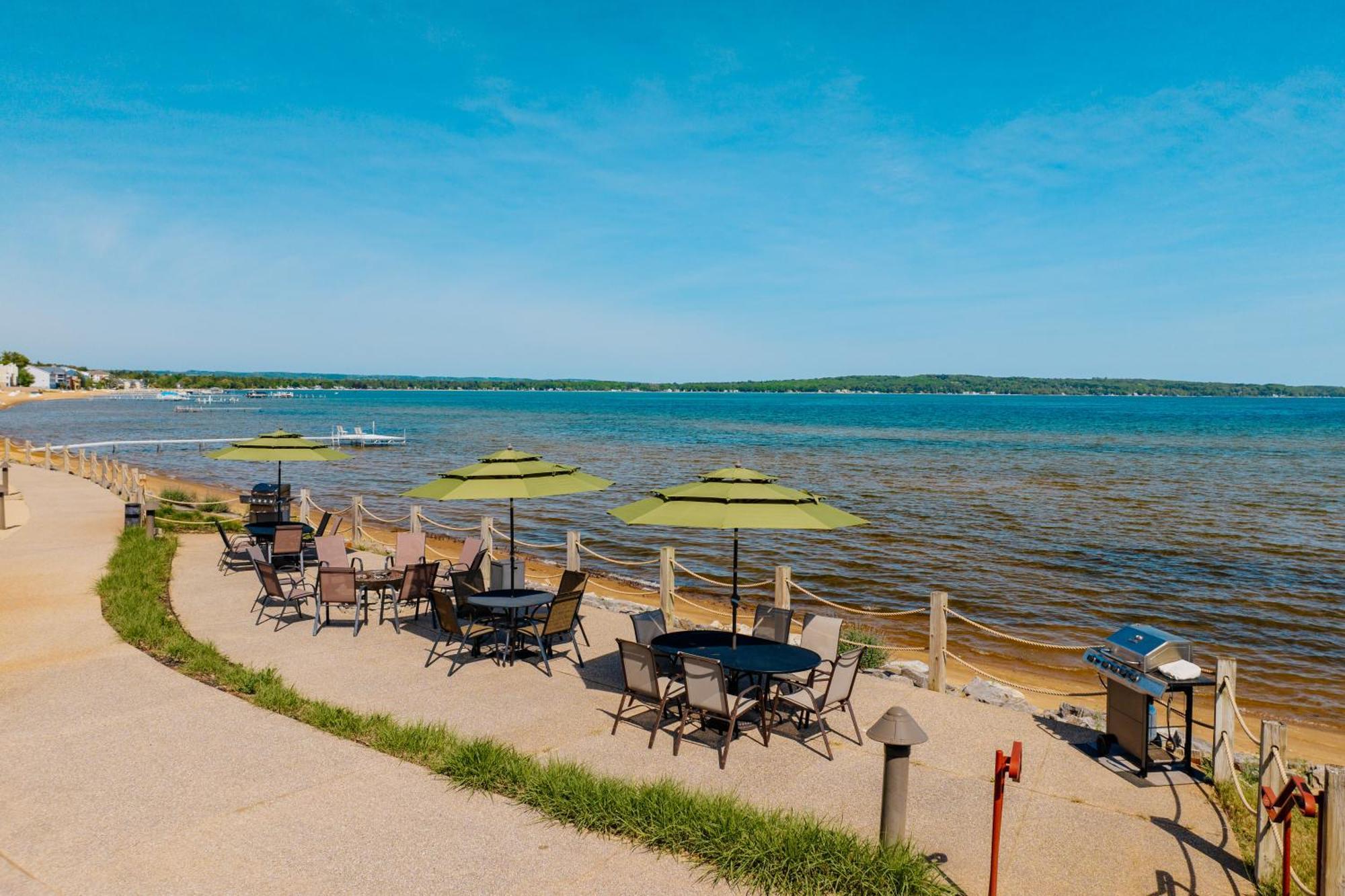 Tamarack Lodge Traverse City Eksteriør billede