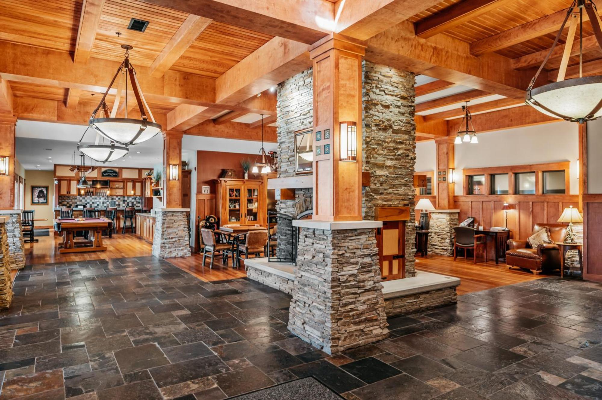 Tamarack Lodge Traverse City Eksteriør billede